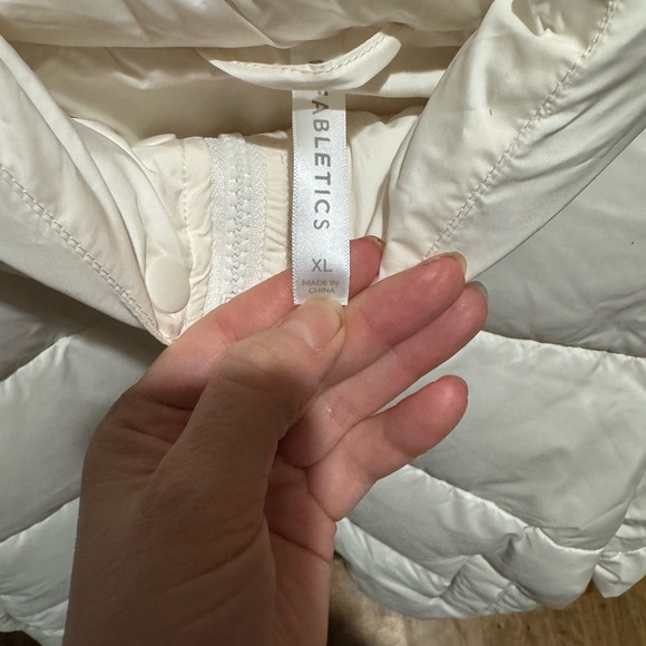 Fabletics White Puffer Jacket - Picture 3 of 5